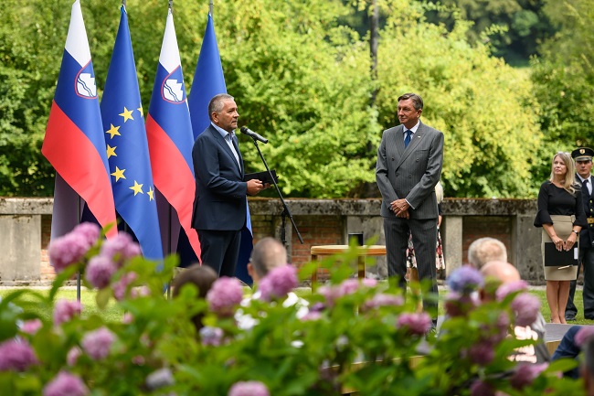 Podelitev Jabolka navdiha 15.7.2020 Miran Lovrič Borut Pahor